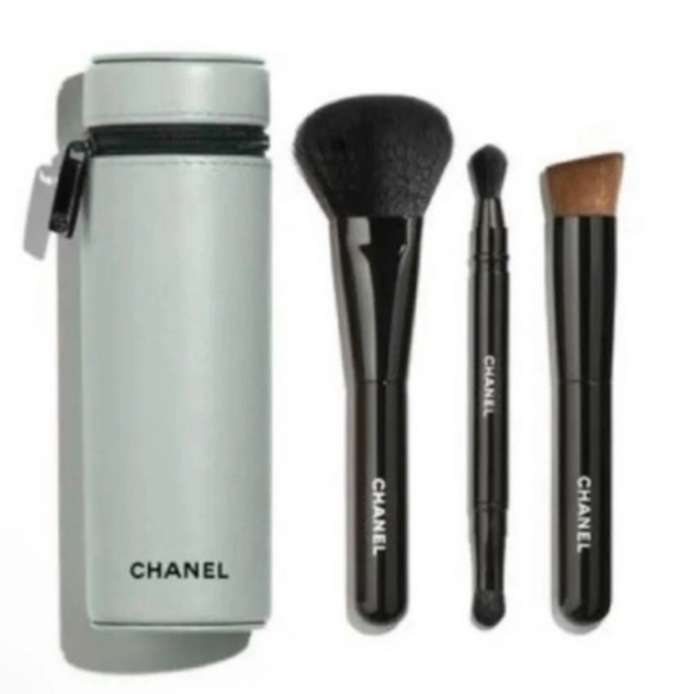 100% AUTHENTIC CHANEL MAKEUP BRUSH KIT